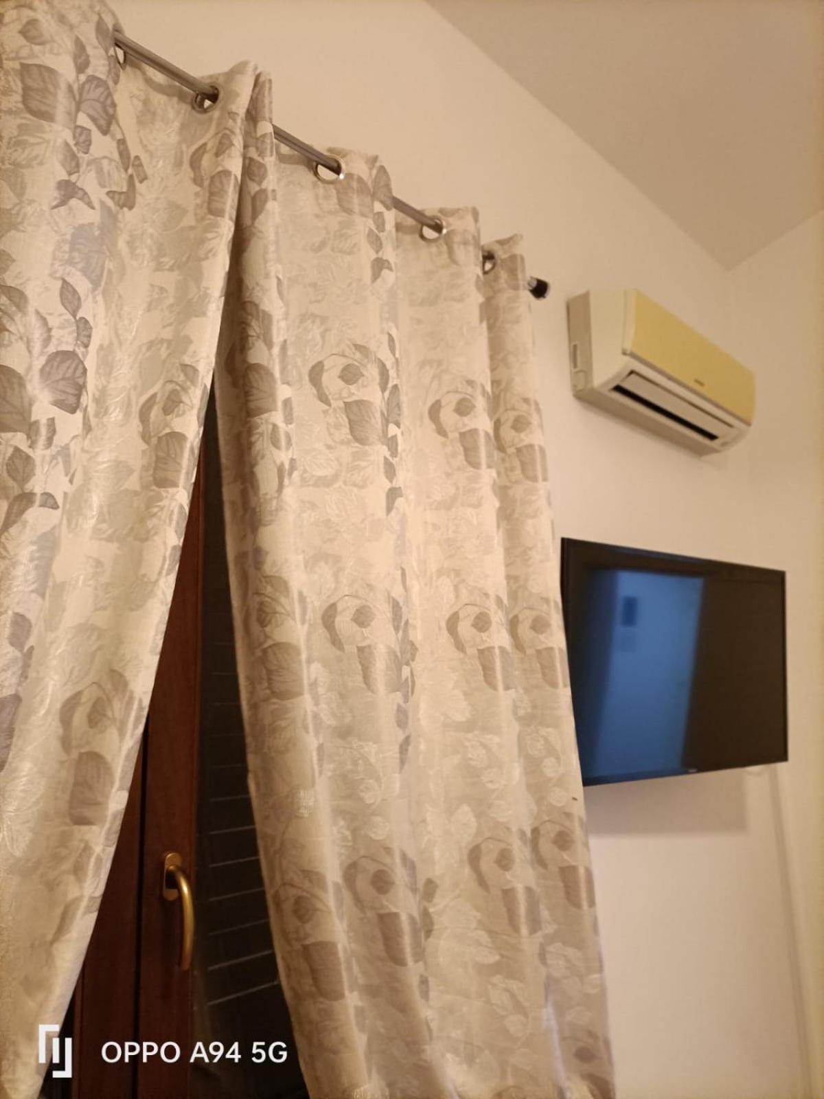 Casa Vita In Centro Balestrate Bagian luar foto