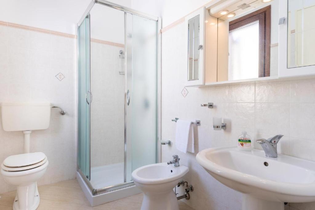 Casa Vita In Centro Balestrate Bagian luar foto